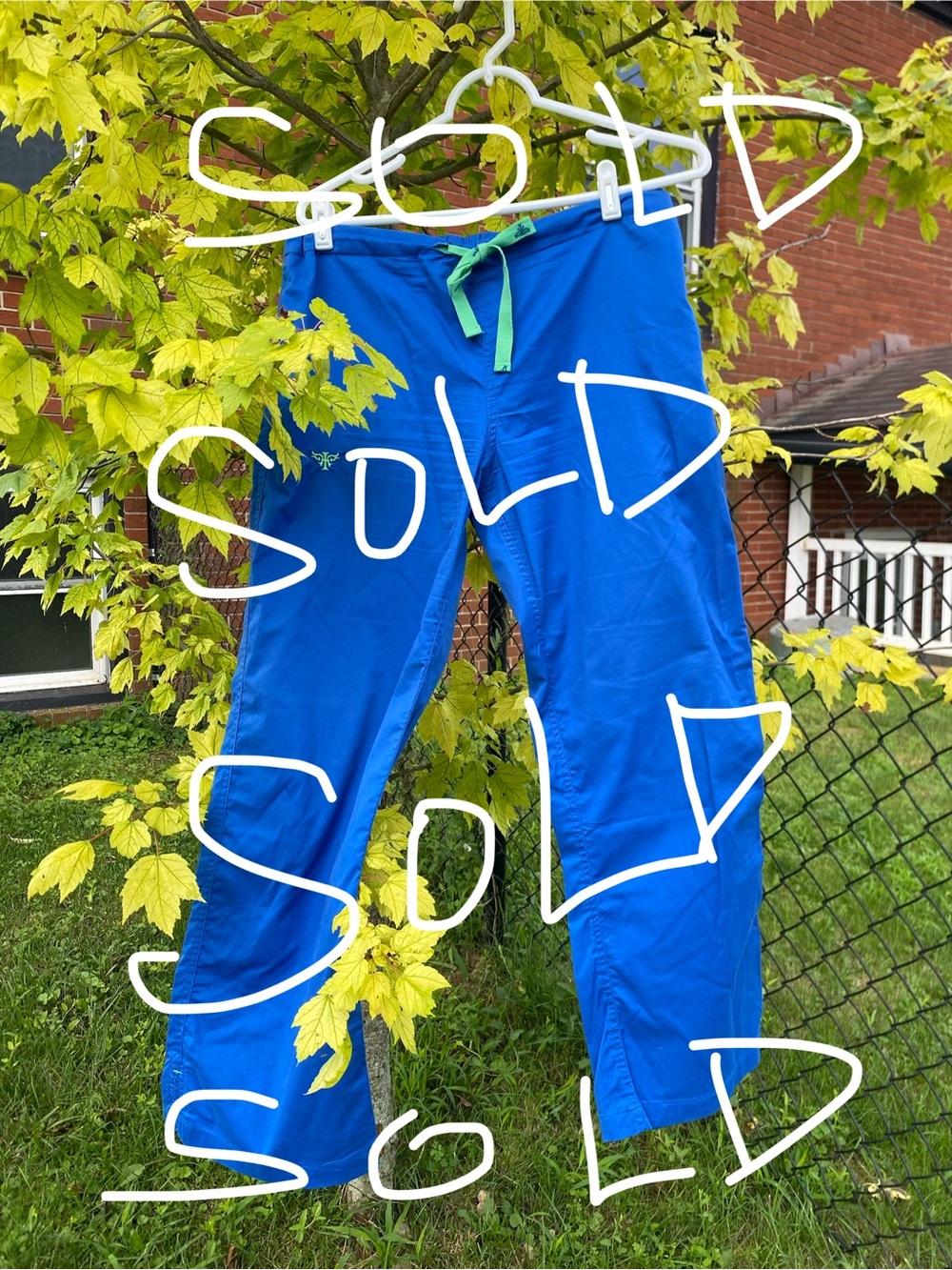 medcouture scrub pants SZ SM P. style 8705P. Blue with light green trim.